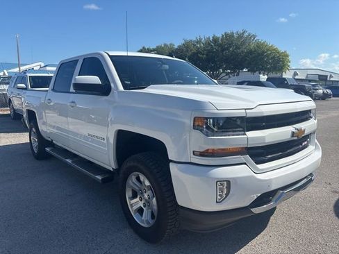 Used 2018 Chevrolet Silverado 1500 LT w/ All Star Edition AWD/4WD image 3