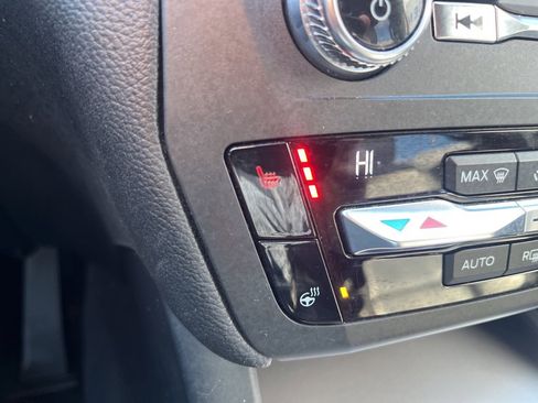 Used 2020 Ford Explorer XLT w/ Equipment Group 202A image 18