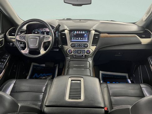 Used 2020 GMC Yukon Denali w/ Open Road Package AWD/4WD image 38