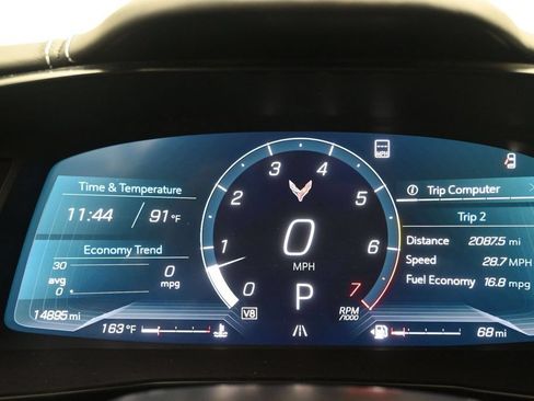 Used 2022 Chevrolet Corvette Stingray Premium Conv w/ Z51 Performance Package RWD image 13