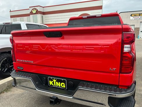 Used 2021 Chevrolet Silverado 1500 LT AWD/4WD image 3