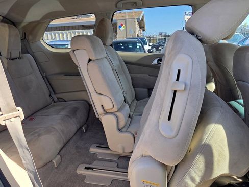 Used 2015 Nissan Pathfinder SV w/ Trailer Tow Package FWD image 30