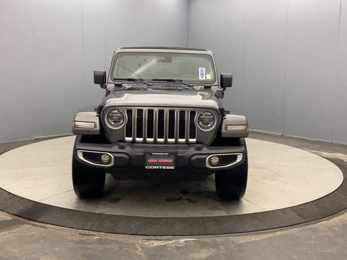 Used 2021 Jeep Wrangler Unlimited Sahara w/ Cold Weather Group AWD/4WD image 8