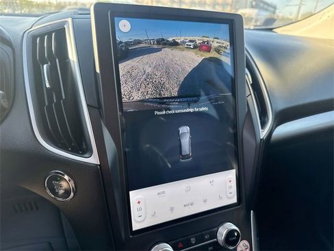 Certified 2023 Ford Edge SEL image 27