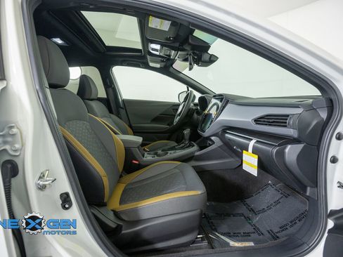 Used 2025 Subaru Crosstrek 2.5i Sport AWD/4WD image 40