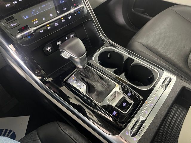 Used 2024 Kia Carnival SX Prestige FWD image 32
