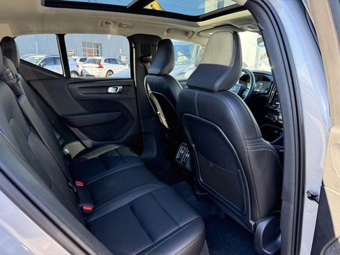 Certified 2025 Volvo XC40 B5 Plus image 11