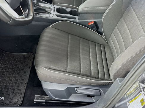 Used 2023 Volkswagen Jetta Sport FWD image 9