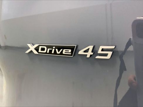 Used 2026 BMW iX xDrive45 AWD/4WD image 9