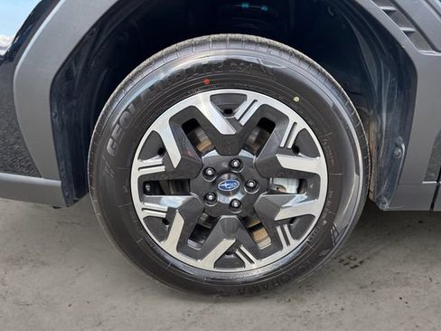 Certified 2025 Subaru Forester Premium AWD/4WD image 9