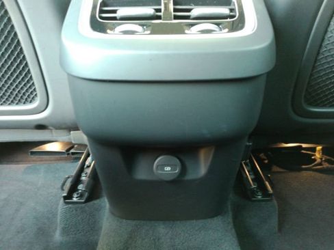 Used 2025 Volvo XC90 B6 Ultra image 31