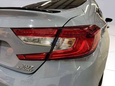 Used 2021 Honda Accord Sport image 13