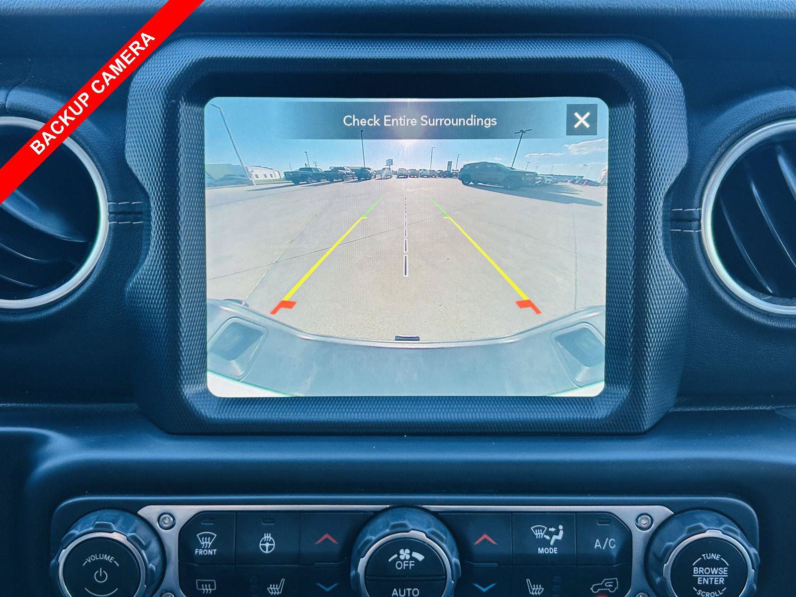Used 2020 Jeep Gladiator Overland AWD/4WD image 6