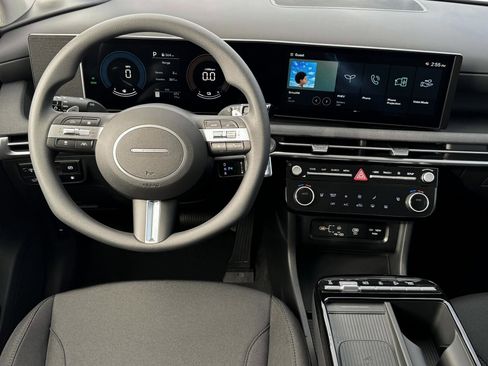 New 2025 Hyundai Tucson SEL image 18