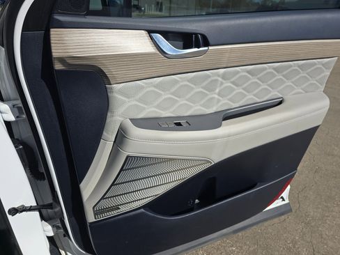 Used 2022 Hyundai Palisade Calligraphy image 19