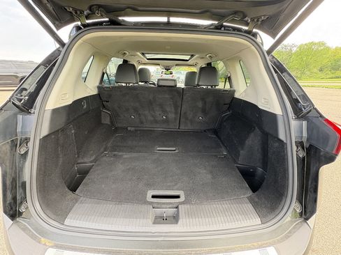 Used 2023 Nissan Rogue SL AWD/4WD image 15
