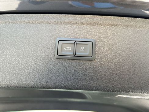 Used 2023 Audi Q5 2.0T Premium w/ Convenience Package image 52