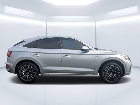 Used 2023 Audi Q5 2.0T Premium Plus w/ Premium Plus Package AWD/4WD image 2