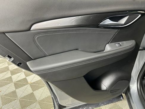 Used 2025 Buick Envision Preferred AWD/4WD image 16