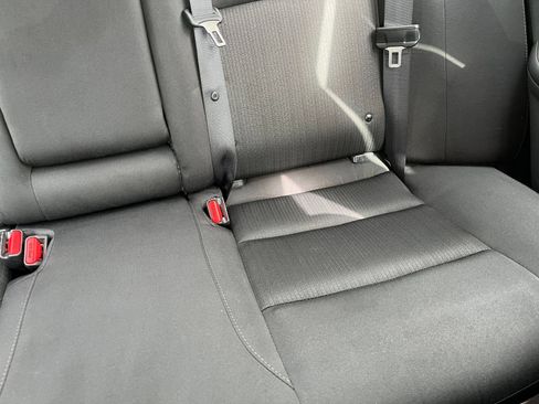 Used 2025 Nissan Altima 2.5 SV FWD image 37