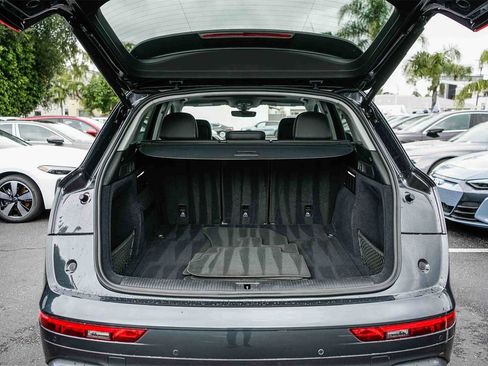 Used 2023 Audi Q5 2.0T Premium w/ Convenience Package image 27