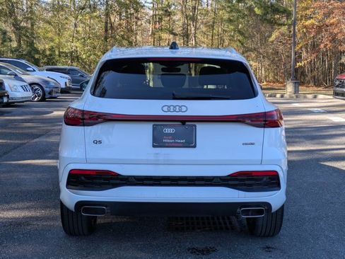 Used 2025 Audi Q5 Premium Plus w/ Premium Plus AWD/4WD image 8