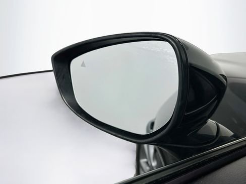 Used 2025 MAZDA CX-30 AWD 2.5 S w/ Preferred Package image 16