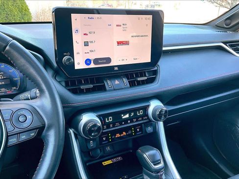 Used 2023 Toyota RAV4 XSE w/ Premium Package AWD/4WD image 7