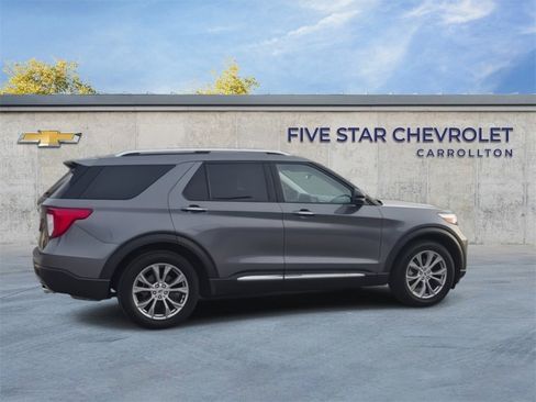 Used 2022 Ford Explorer Limited w/ Equipment Group 301A image 9