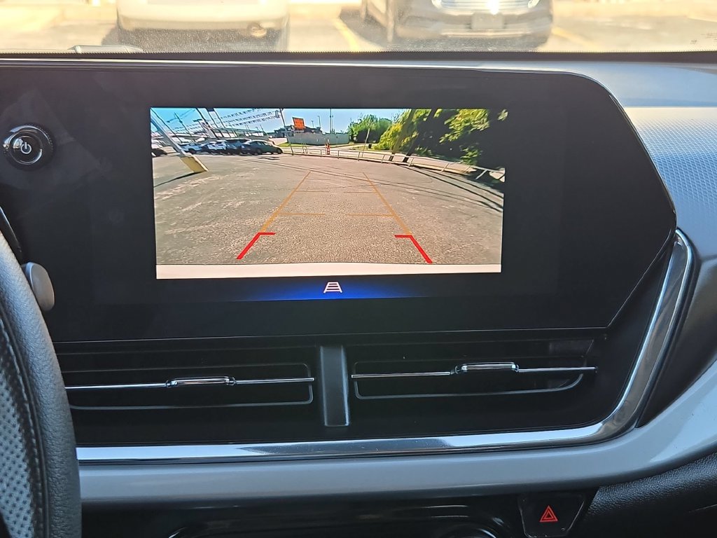 Used 2026 Chevrolet Trax LT FWD image 18