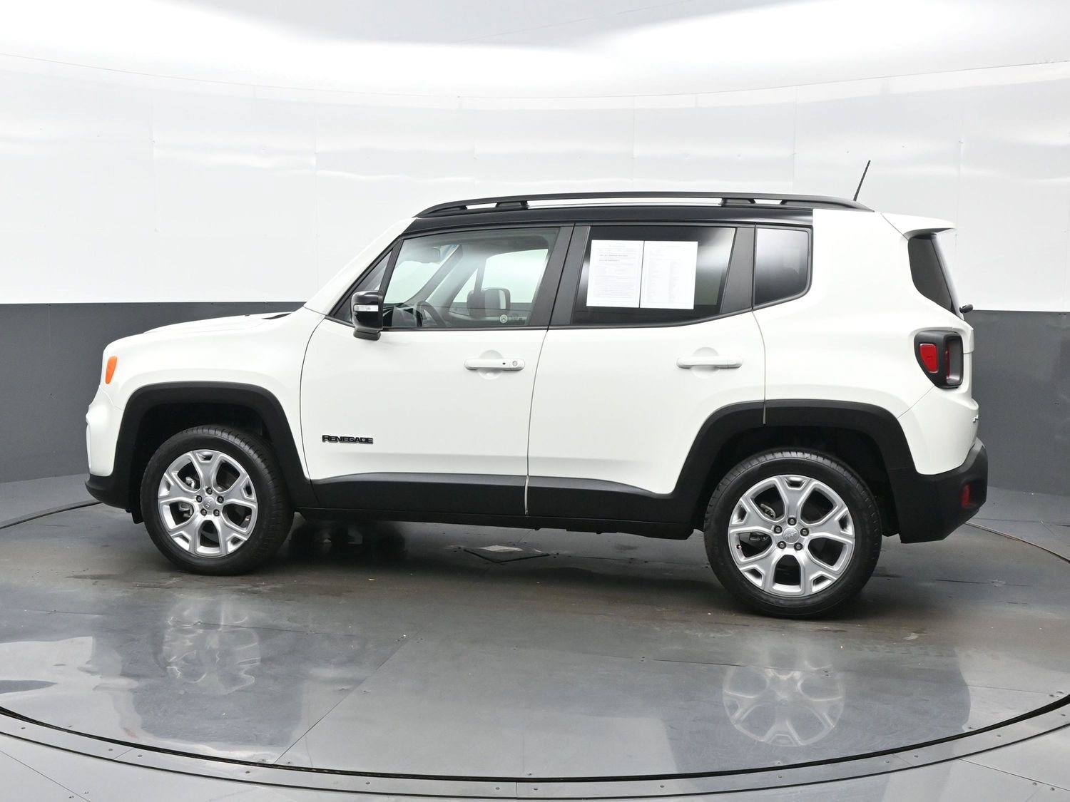 Used 2023 Jeep Renegade Limited AWD/4WD image 4