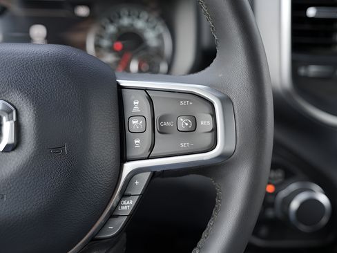 Used 2025 RAM 1500 Big Horn AWD/4WD image 28