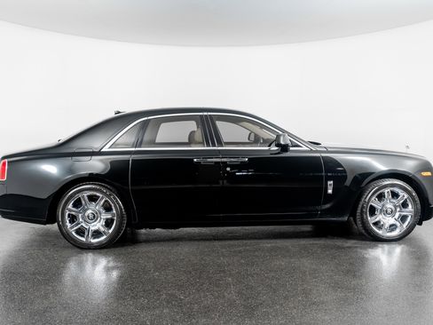 Used 2013 Rolls-Royce Ghost image 5
