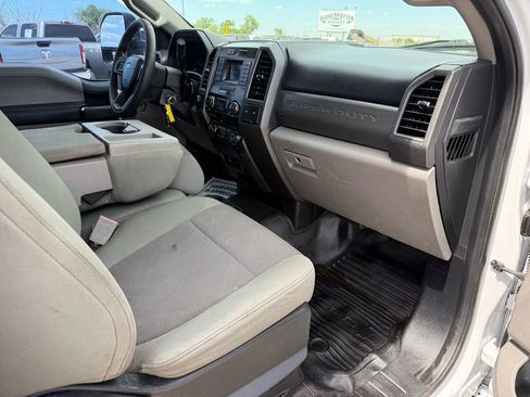 Used 2018 Ford F550 4x4 Regular Cab Super Duty image 13