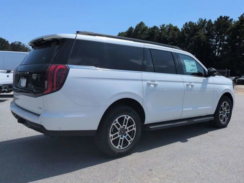 New 2025 Ford Expedition Max Active image 4