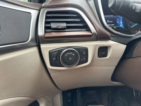 Used 2017 Ford Fusion Platinum FWD image 46