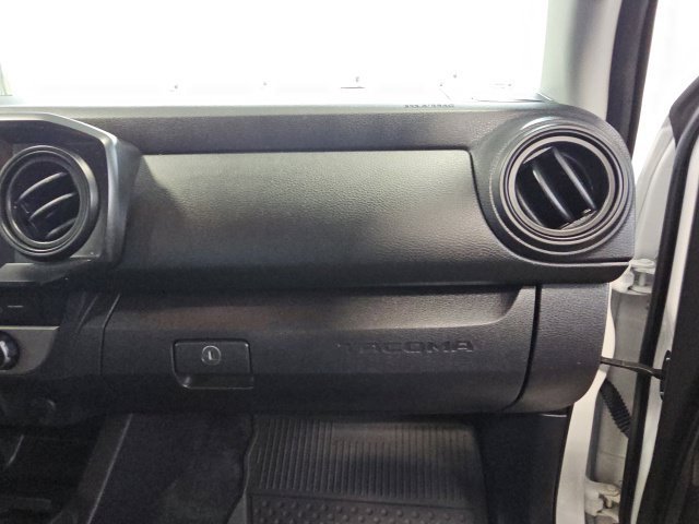 Certified 2023 Toyota Tacoma SR AWD/4WD image 36