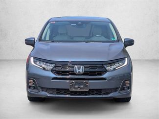 Used 2025 Honda Odyssey Touring video 2