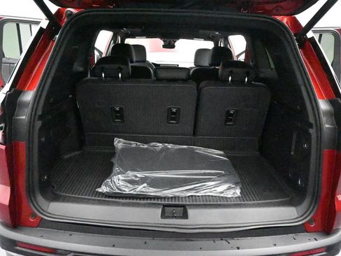 New 2026 GMC Acadia Elevation w/ Elevation Premium Package AWD/4WD image 24