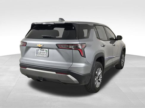 New 2026 Chevrolet Equinox LT w/ Convenience Package II FWD image 7