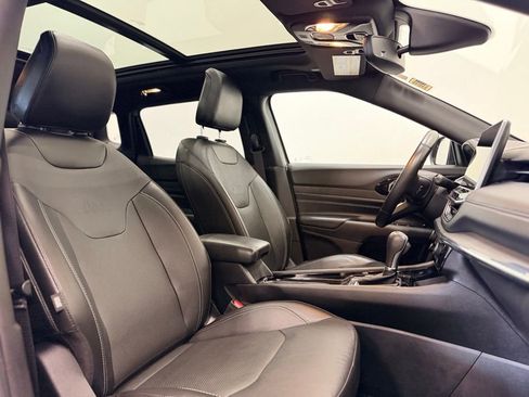 Used 2022 Jeep Compass High Altitude image 18