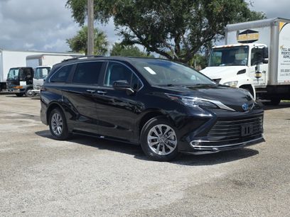 Used 2024 Toyota Sienna XLE