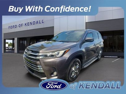 Used 2017 Toyota Highlander Limited Platinum