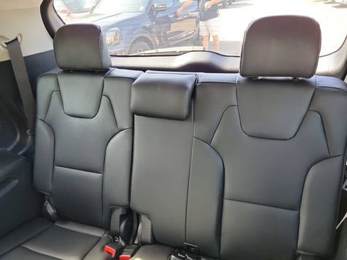 Used 2025 Kia Telluride SX Prestige AWD/4WD image 16