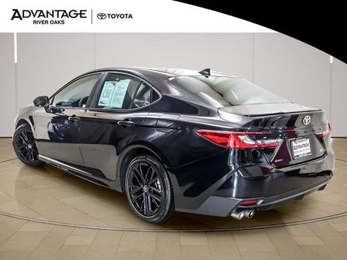 Certified 2025 Toyota Camry SE image 5