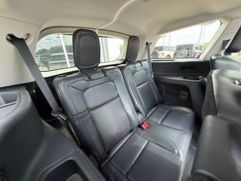 Used 2025 Lincoln Aviator Reserve w/ Jet Appearance Package AWD/4WD image 12