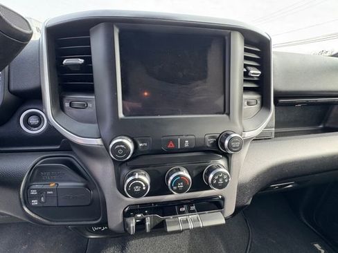 Used 2024 RAM 3500 Big Horn AWD/4WD image 27
