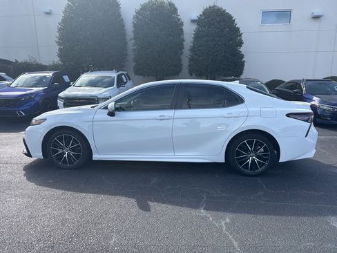 Used 2023 Toyota Camry SE w/ Convenience Package image 6