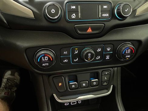 Used 2019 GMC Terrain Denali w/ Driver Alert Package II image 36