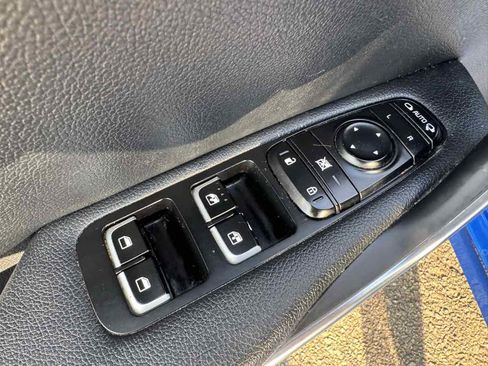 Used 2018 Kia Stinger GT image 28